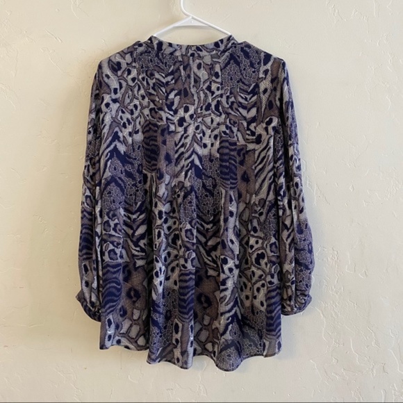 Parker Silk Navy Blue & White Print Button Down Blouse Small - Picture 9 of 11
